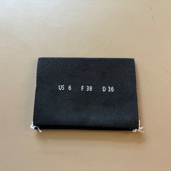 Akris Punto, Perfect Dress for a Tropical Holiday, Wedding or Special Occassion! - Picture 11 of 12